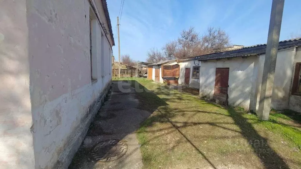 Помещение свободного назначения в Крым, Раздольное пгт ул. Ленина, 55 ... - Фото 1