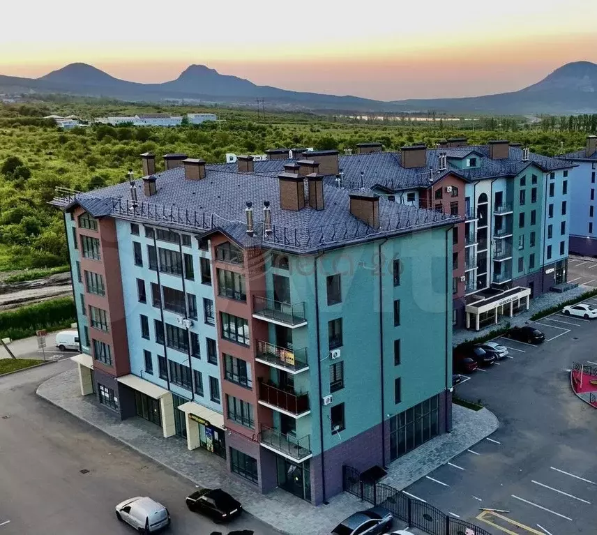 2-к. квартира, 55 м, 3/8 эт. - Фото 0
