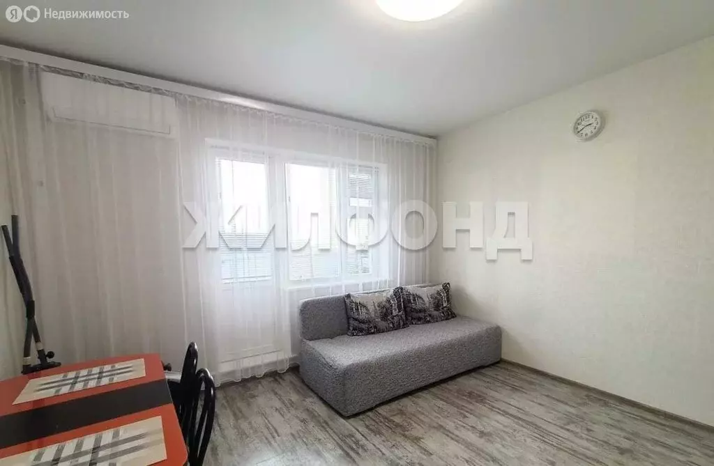 Квартира-студия: Новосибирск, улица Виктора Уса, 4 (23.8 м) - Фото 1