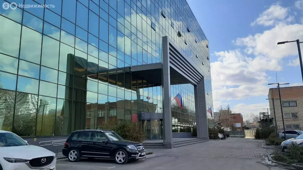 Торговая площадь (608 м) - Фото 1