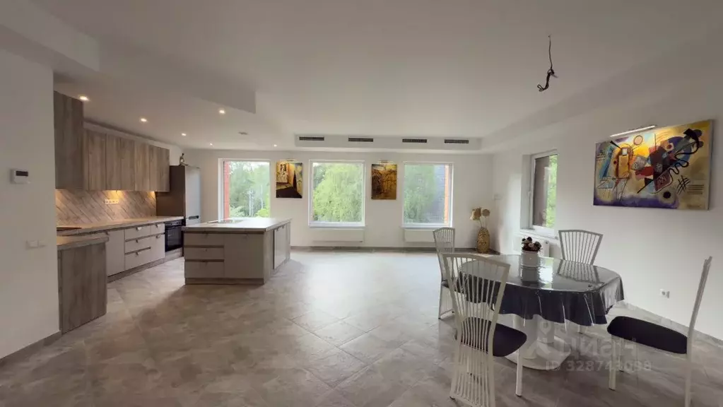 Дом в Московская область, Красногорск городской округ, с. ... - Фото 1