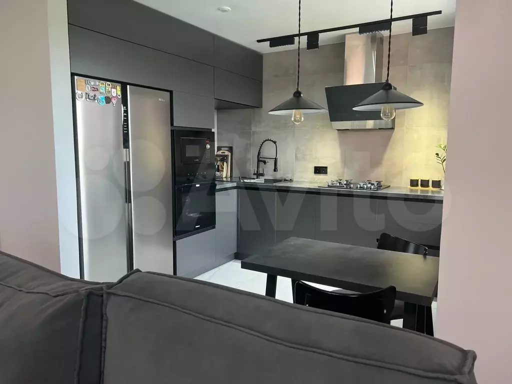 3-к. квартира, 77 м, 6/9 эт. - Фото 1