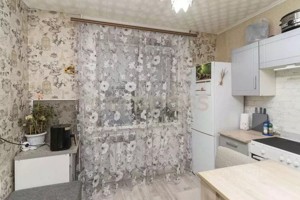 1-к кв. Тюменская область, Тюмень проезд Стахановцев, 1 (33.6 м) - Фото 0