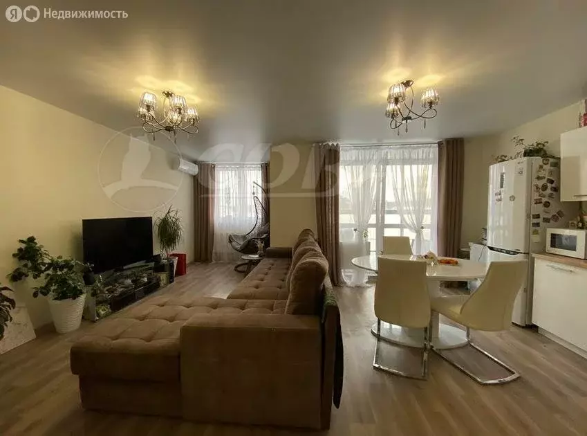 1-комнатная квартира: Тюмень, улица Червишевский Тракт, 47к3 (62 м) - Фото 0