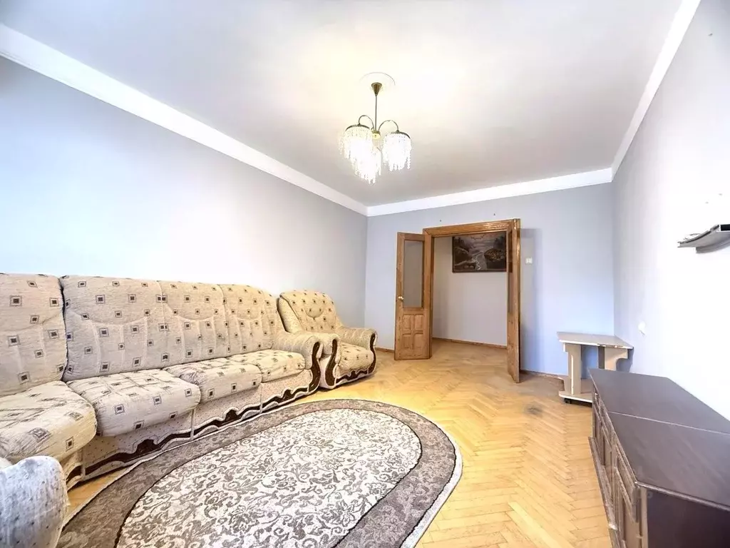 3-к кв. Северная Осетия, Владикавказ Весенняя ул., 34 (72.0 м) - Фото 1