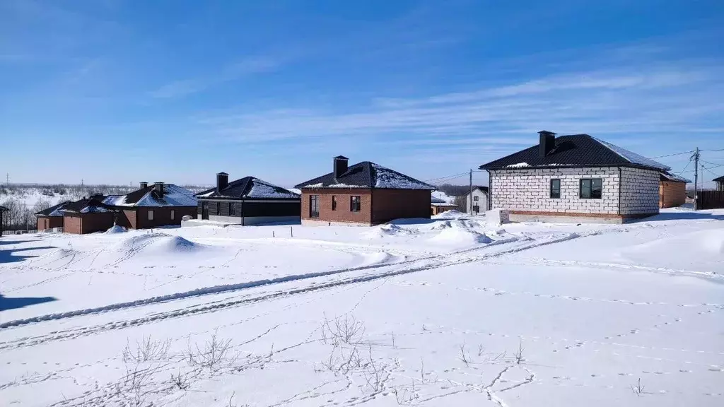 Коттедж в Саратовская область, д. Долгий Буерак ул. Элистинская (75 м) - Фото 1