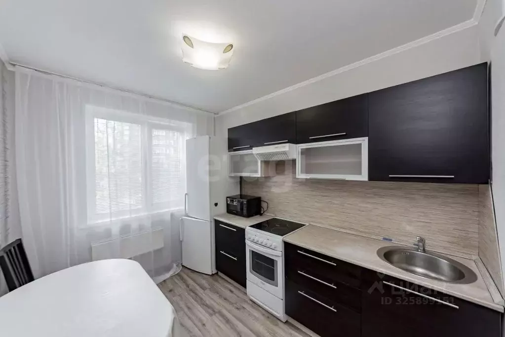 3-к кв. Тюменская область, Тюмень Широтная ул., 41 (66.0 м) - Фото 1