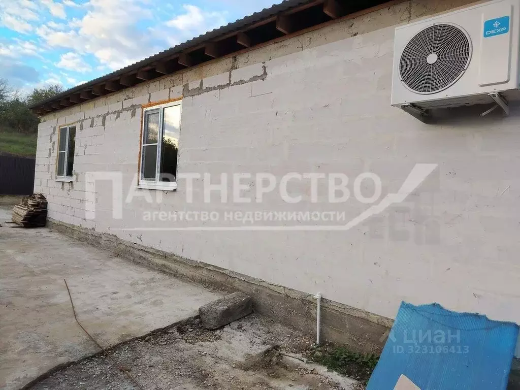 Дом в Краснодарский край, Абинский район, Ахтырское городское ... - Фото 2