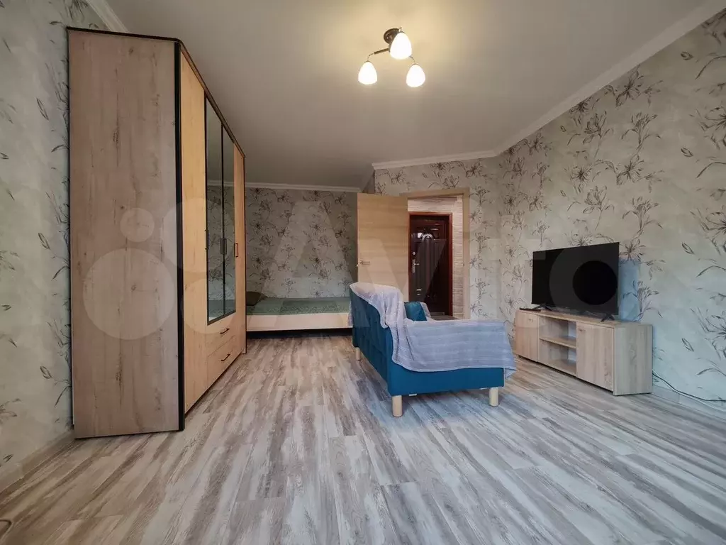 1-к. квартира, 40 м, 3/17 эт. - Фото 1