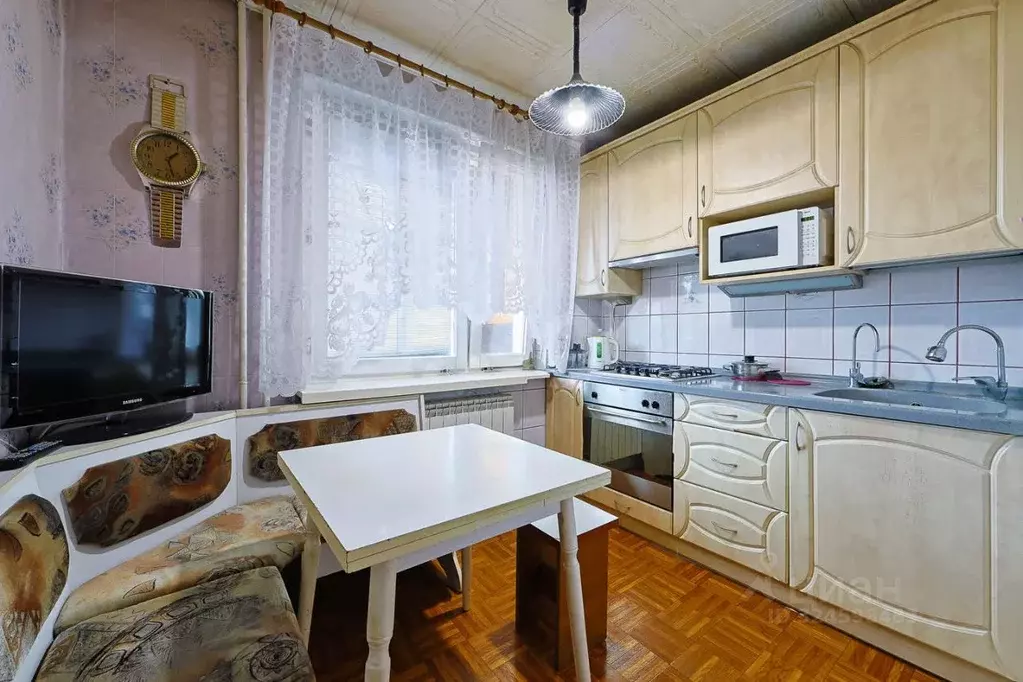 3-к кв. Калининградская область, Калининград Батальная ул., 83 (64.5 ... - Фото 2