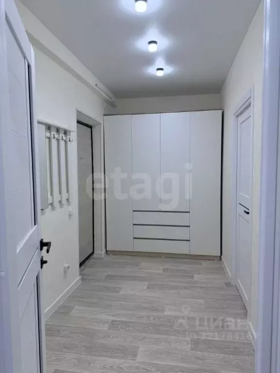 1-к кв. Ямало-Ненецкий АО, Новый Уренгой Созидателей мкр, 2к3 (35.8 м) - Фото 2