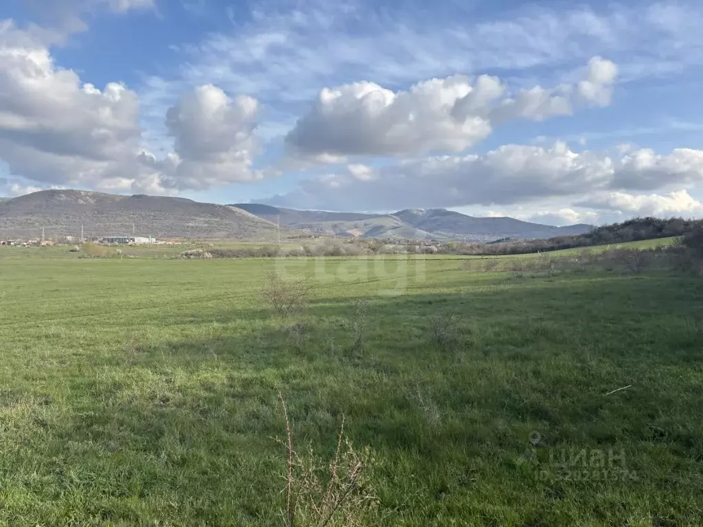 Участок в Крым, Симферопольский район, с. Доброе ул. Клубничная (6.01 ... - Фото 2