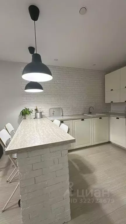 2-к кв. Свердловская область, Екатеринбург ул. Краснолесья, 10 (60.8 ... - Фото 2