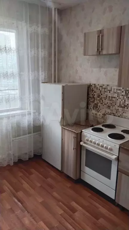 1-к. квартира, 36 м, 4/10 эт. - Фото 1