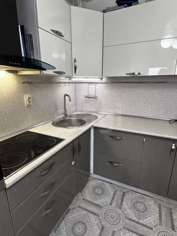 1-к кв. Амурская область, Благовещенск Октябрьская ул., 111 (45.5 м) - Фото 1