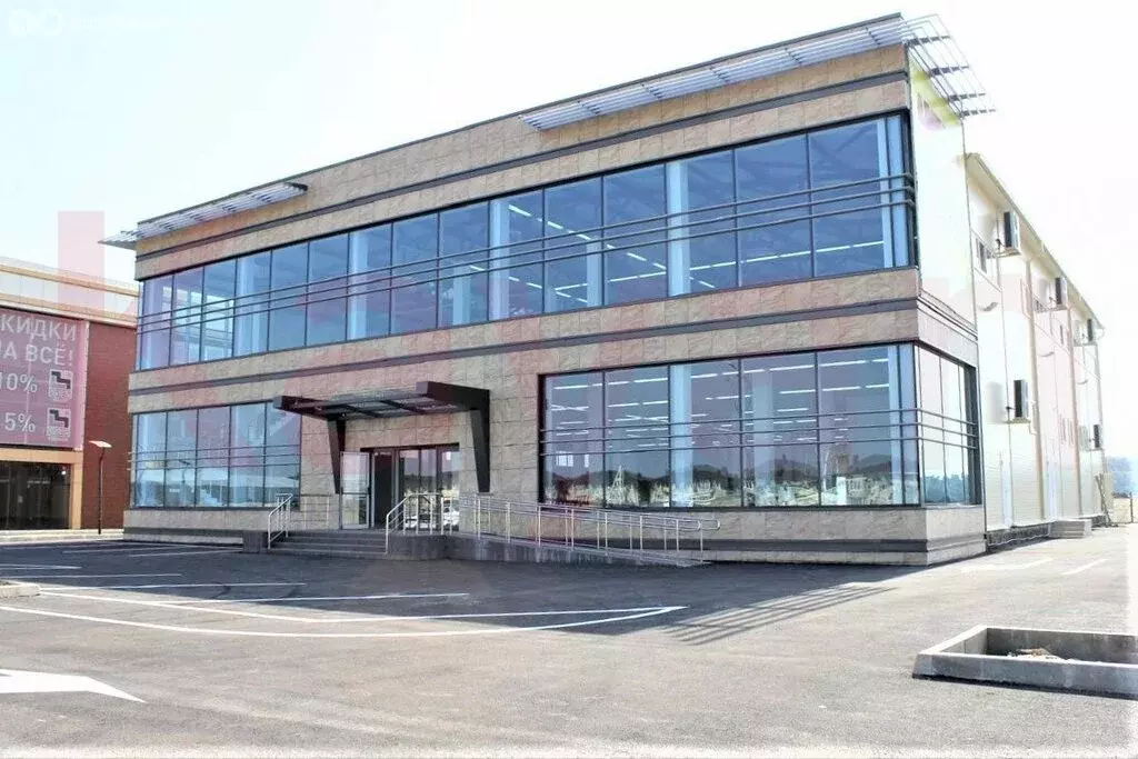 Помещение свободного назначения (950 м) - Фото 1