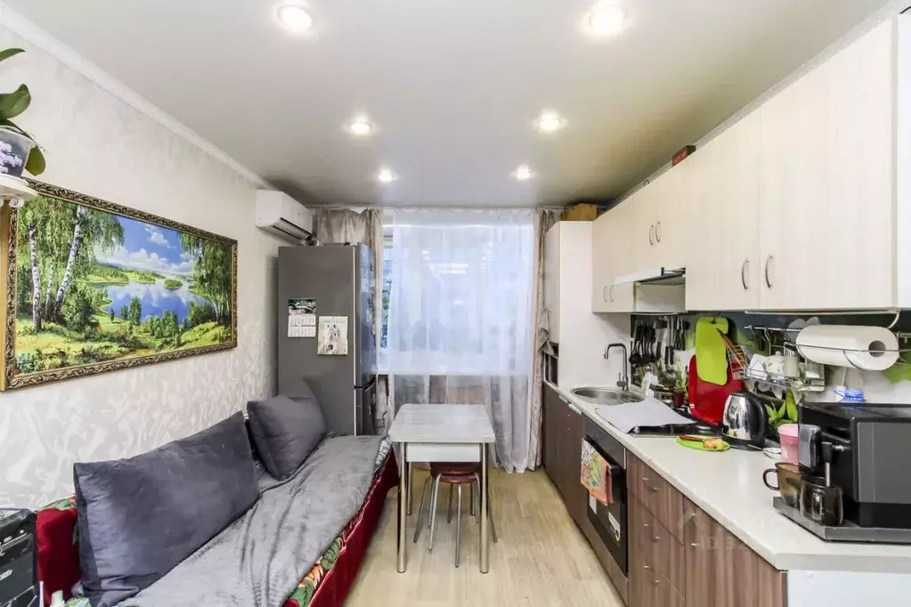 1-к кв. Тюменская область, Тюмень Мелиораторов мкр, ул. 70 лет ... - Фото 1