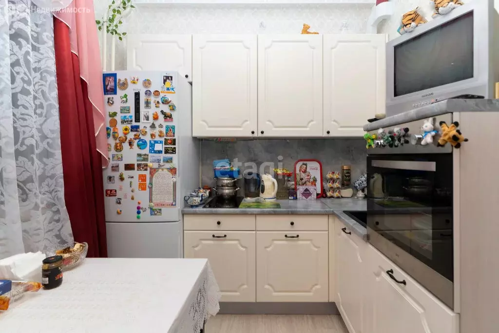 1-комнатная квартира: Тюмень, улица Федюнинского, 58 (39 м) - Фото 1