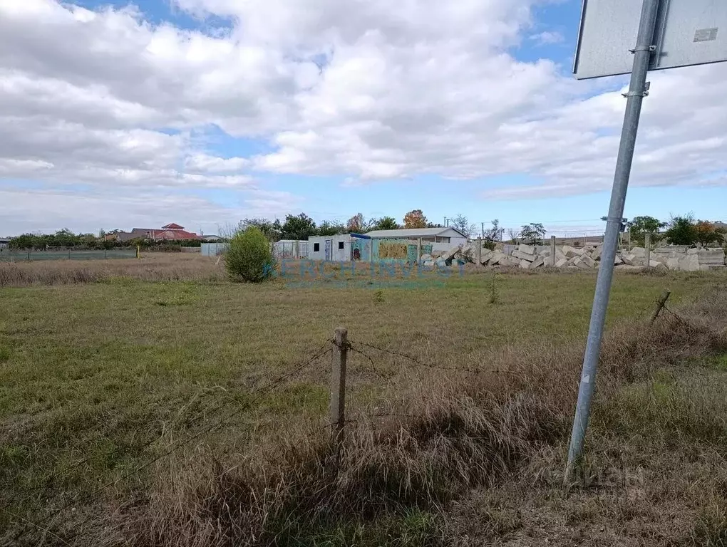 Участок в Крым, Ленинский район, с. Октябрьское ул. Киевская, 63 (12.0 ... - Фото 2