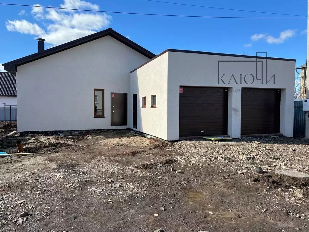 Дом в Челябинская область, Магнитогорск ул. Российская, 60 (120 м) - Фото 0