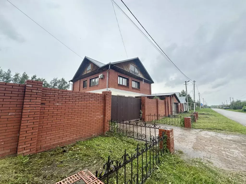 Коттедж в Башкортостан, Уфимский район, Русско-Юрмашский сельсовет, с. ... - Фото 1