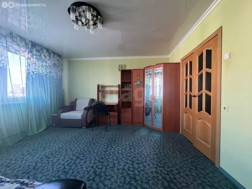 2-комнатная квартира: Тобольск, 4-й микрорайон, 36/1 (60.2 м) - Фото 1