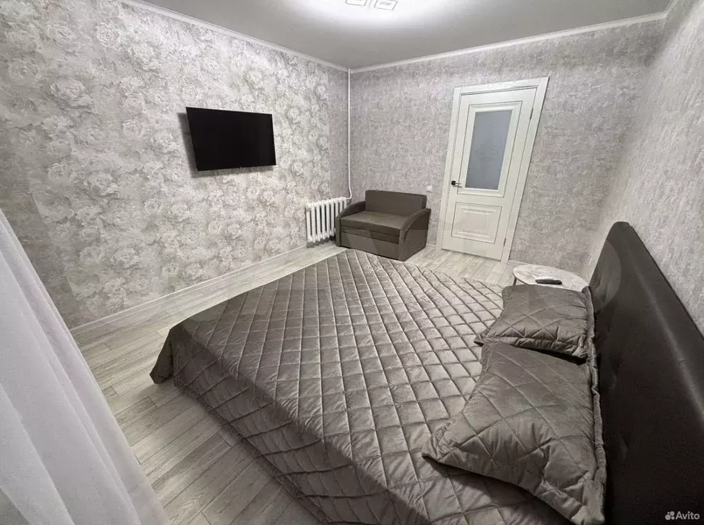 1-к. квартира, 40 м, 6/10 эт. - Фото 1
