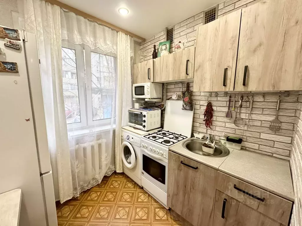 2-к кв. Воронежская область, Воронеж ул. Героев Сибиряков, 10 (43.8 м) - Фото 1