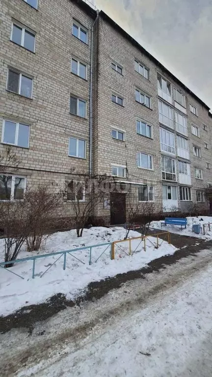 2-к кв. Хакасия, Абакан ул. Журавлева, 8 (50.4 м) - Фото 2