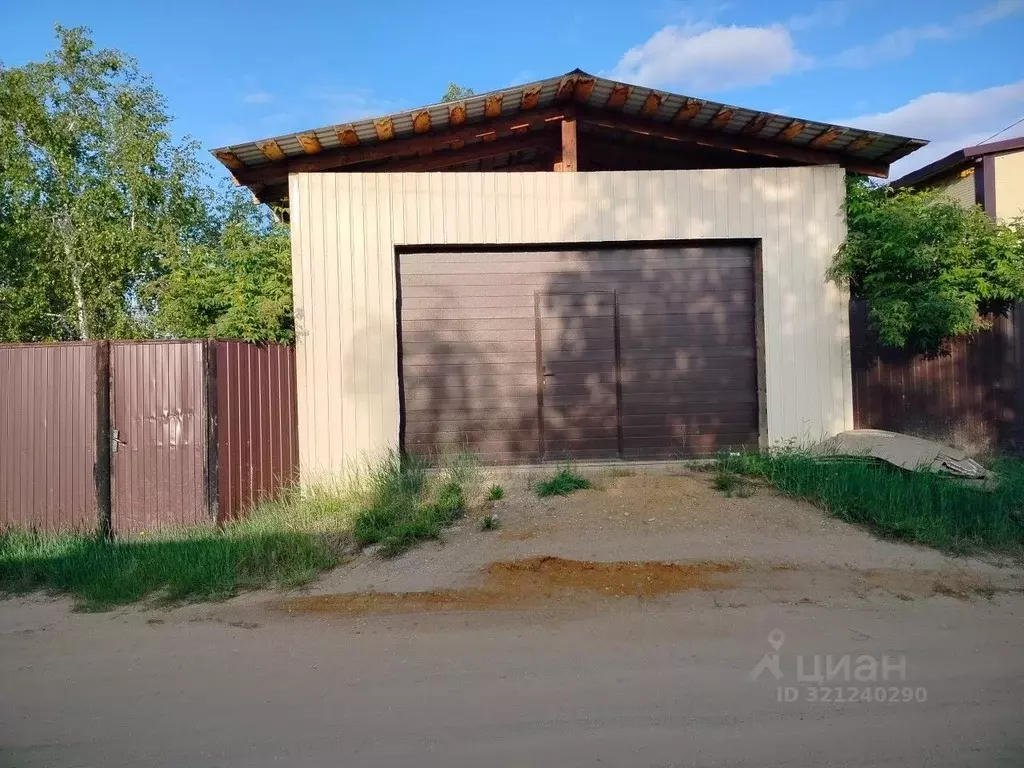 Дом в Саха (Якутия), Якутск ул. Степная, 65 (150 м) - Фото 1