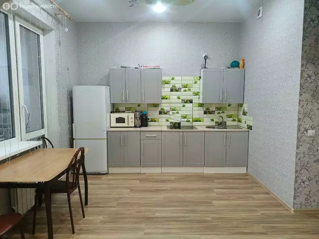 Квартира-студия: Омск, улица Крупской, 13А (38.6 м) - Фото 1