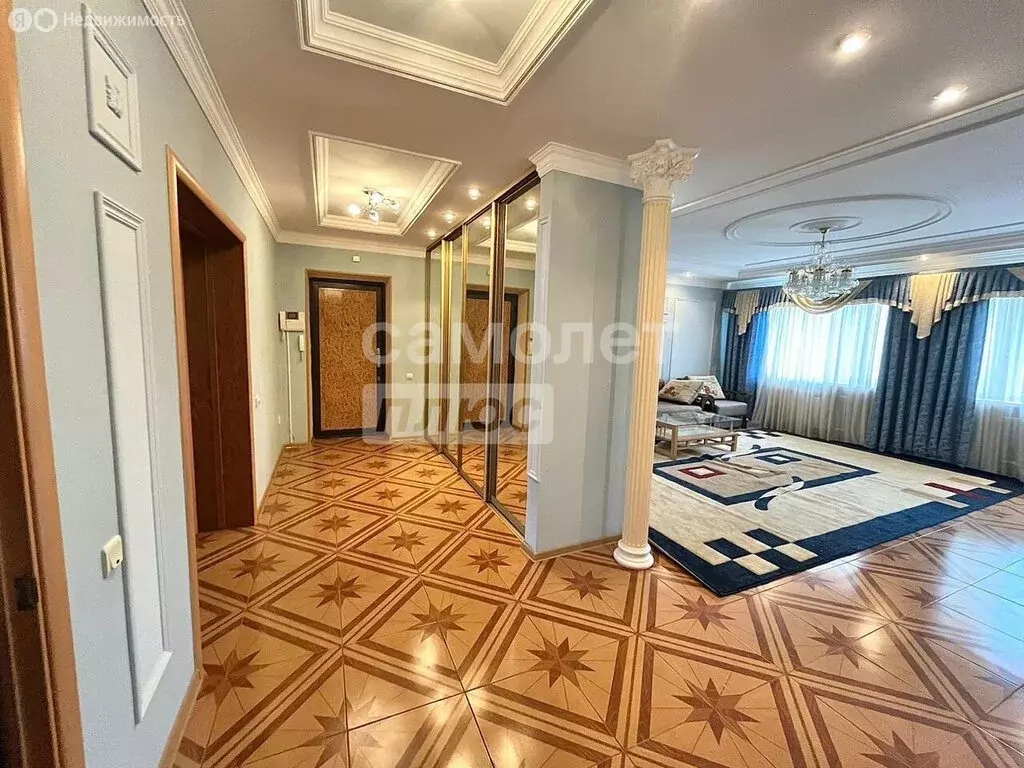 4-комнатная квартира: Ессентуки, улица Нелюбина, 25А (177.5 м) - Фото 1