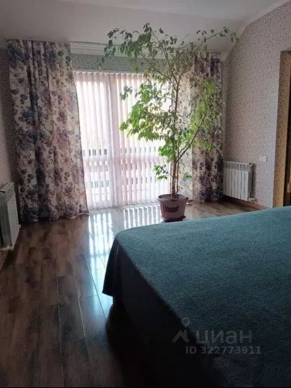 Таунхаус в Адыгея, Майкоп ул. Шовгенова (130 м) - Фото 1