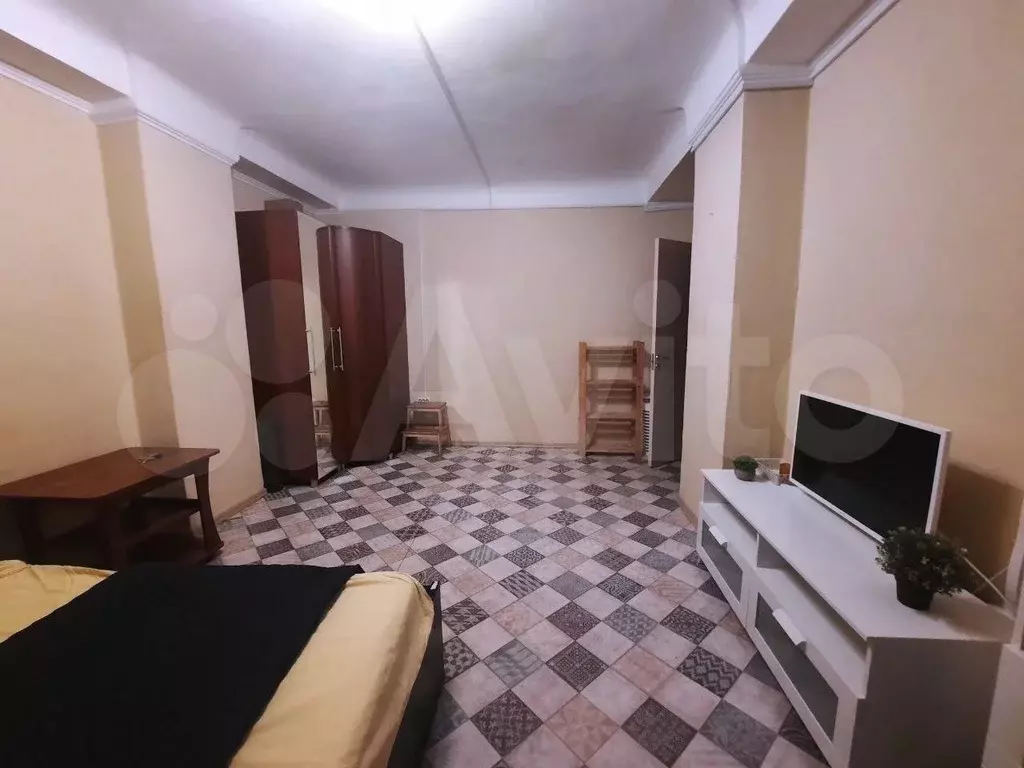 Комната 18 м в 4-к., 3/5 эт. - Фото 1