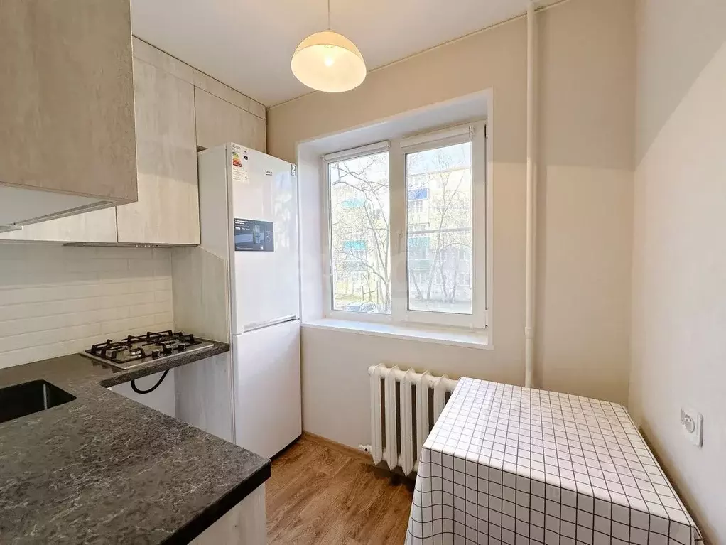 2-к кв. Хабаровский край, Комсомольск-на-Амуре просп. Ленина, 42/2 ... - Фото 0