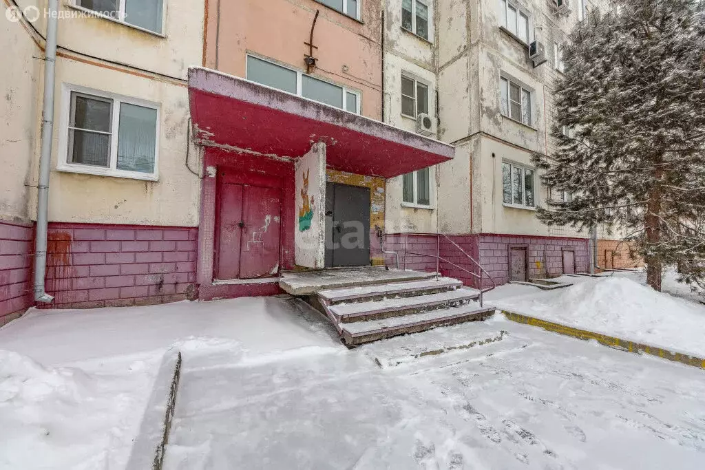 3-комнатная квартира: Хабаровск, Садовая улица, 5 (68.6 м) - Фото 1
