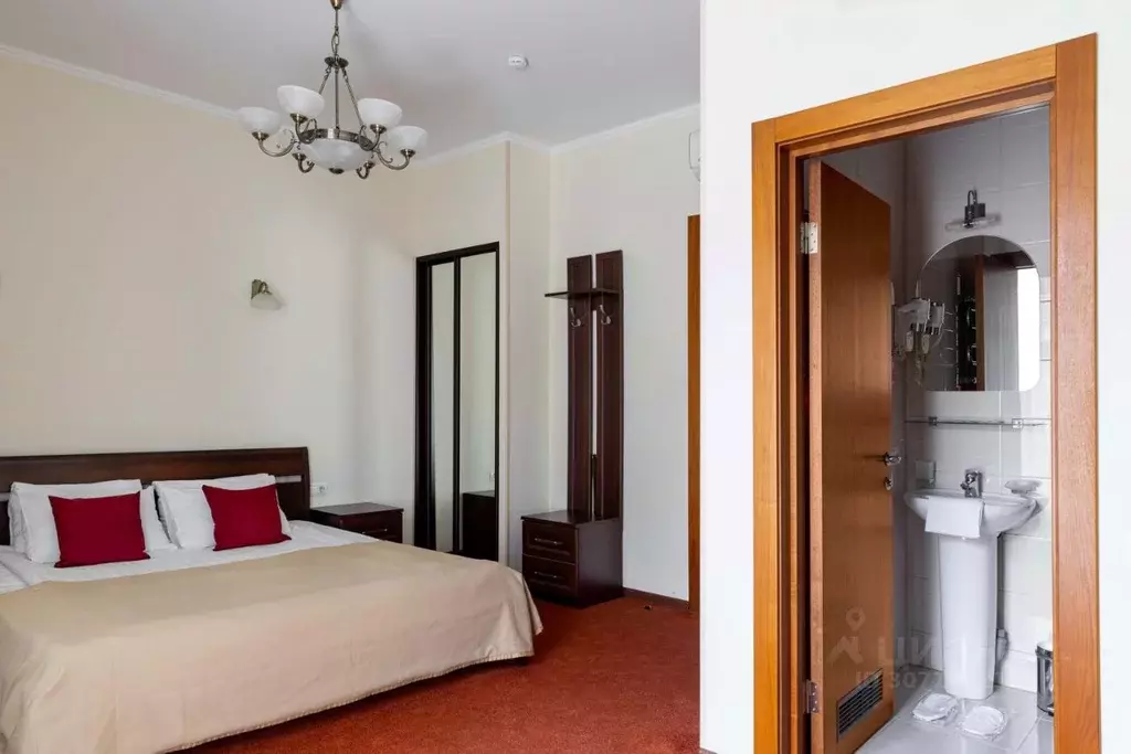 Комната Санкт-Петербург ул. Рубинштейна, 26 (18.0 м) - Фото 0