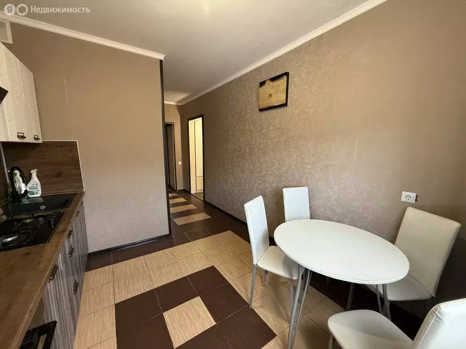 3-комнатная квартира: Миасс, улица Академика Павлова, 41 (66.2 м) - Фото 2