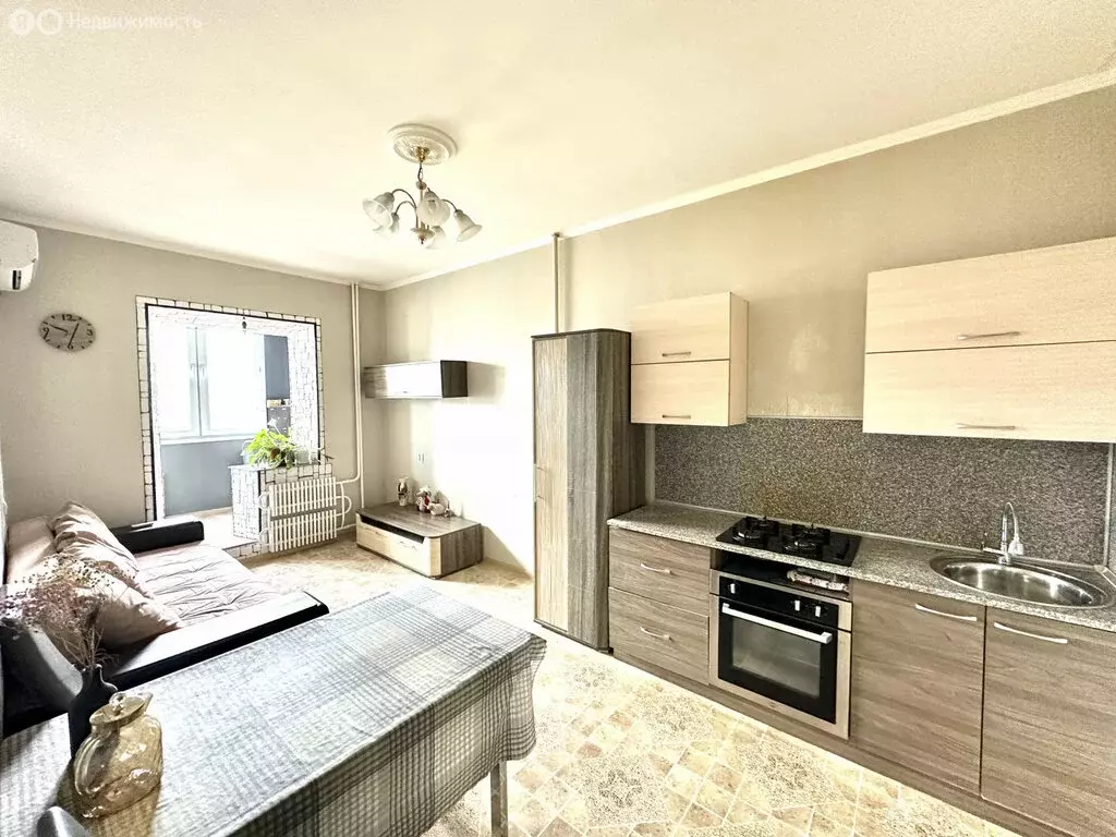 1-комнатная квартира: Астрахань, микрорайон имени Бабаевского, ... - Фото 1