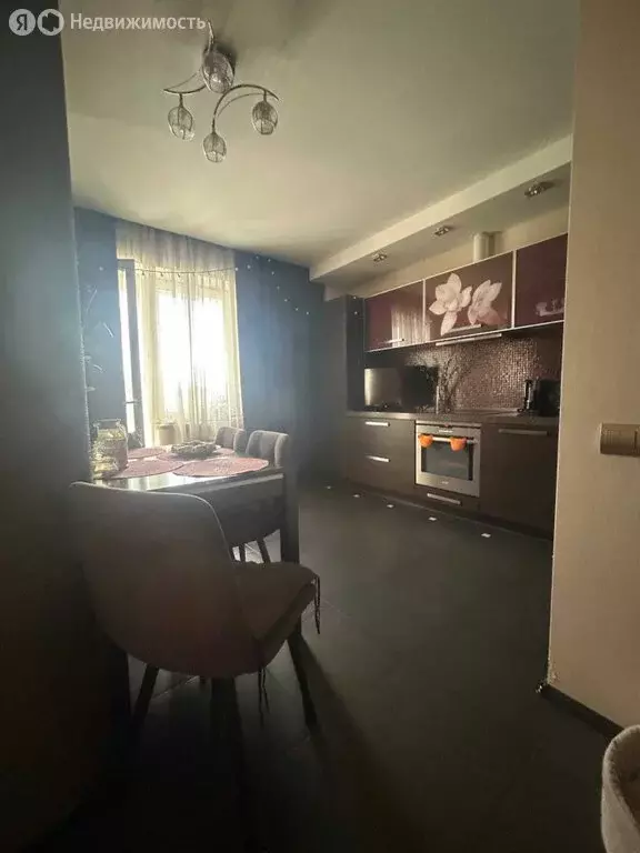 2-комнатная квартира: Екатеринбург, Самолётная улица, 23 (69 м) - Фото 1