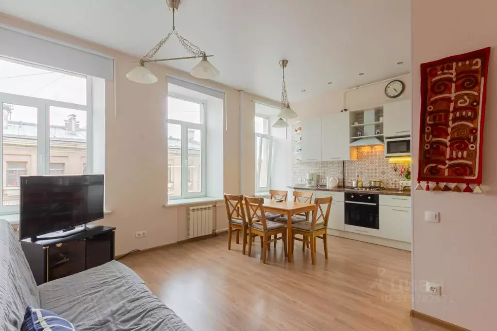 3-к кв. Санкт-Петербург 11-я Красноармейская ул., 13 (72.2 м) - Фото 0