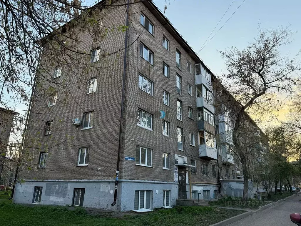 2-к кв. Башкортостан, Уфа ул. Коммунаров, 8 (45.1 м) - Фото 0