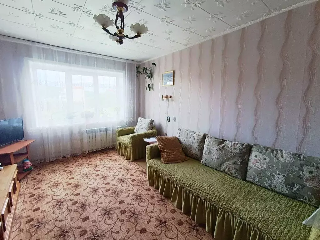 3-к кв. Свердловская область, Верх-Нейвинский пгт ул. 8 Марта, 13 ... - Фото 1