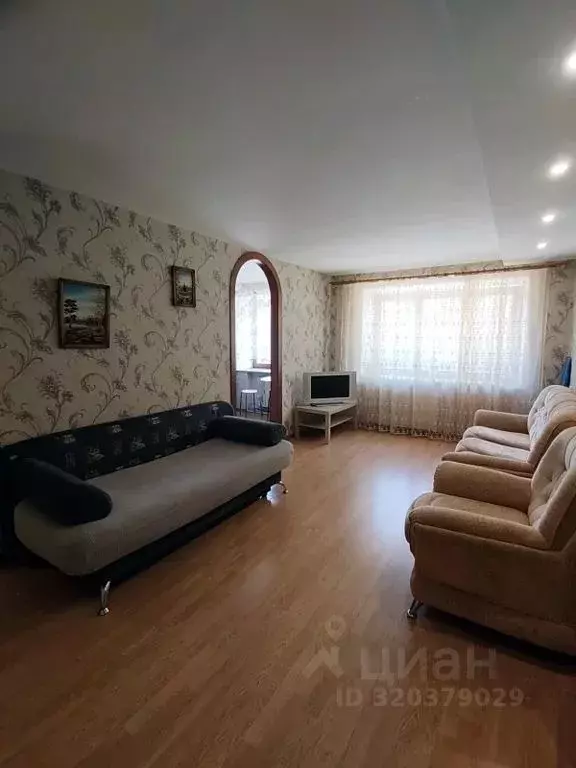 2-к кв. Башкортостан, Уфа ул. Братьев Кадомцевых, 8 (50.0 м) - Фото 1