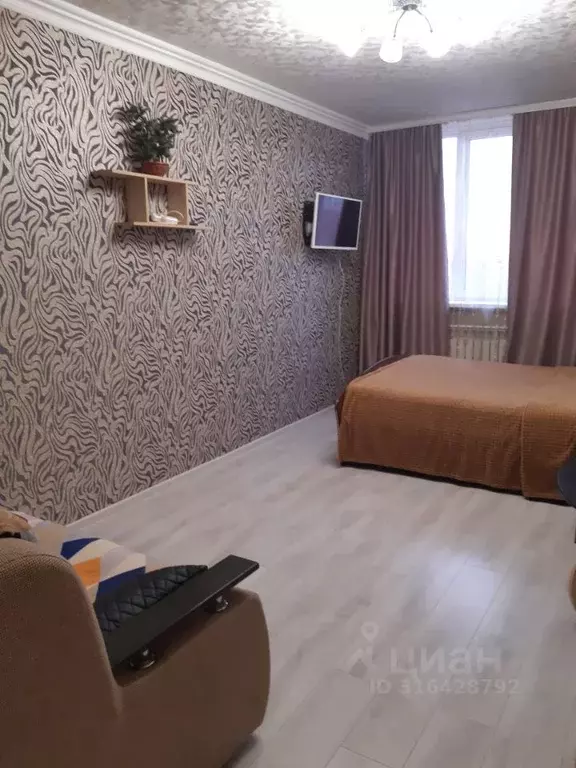 1-к кв. Ростовская область, Батайск ул. Максима Горького, 111к1 (39.0 ... - Фото 0