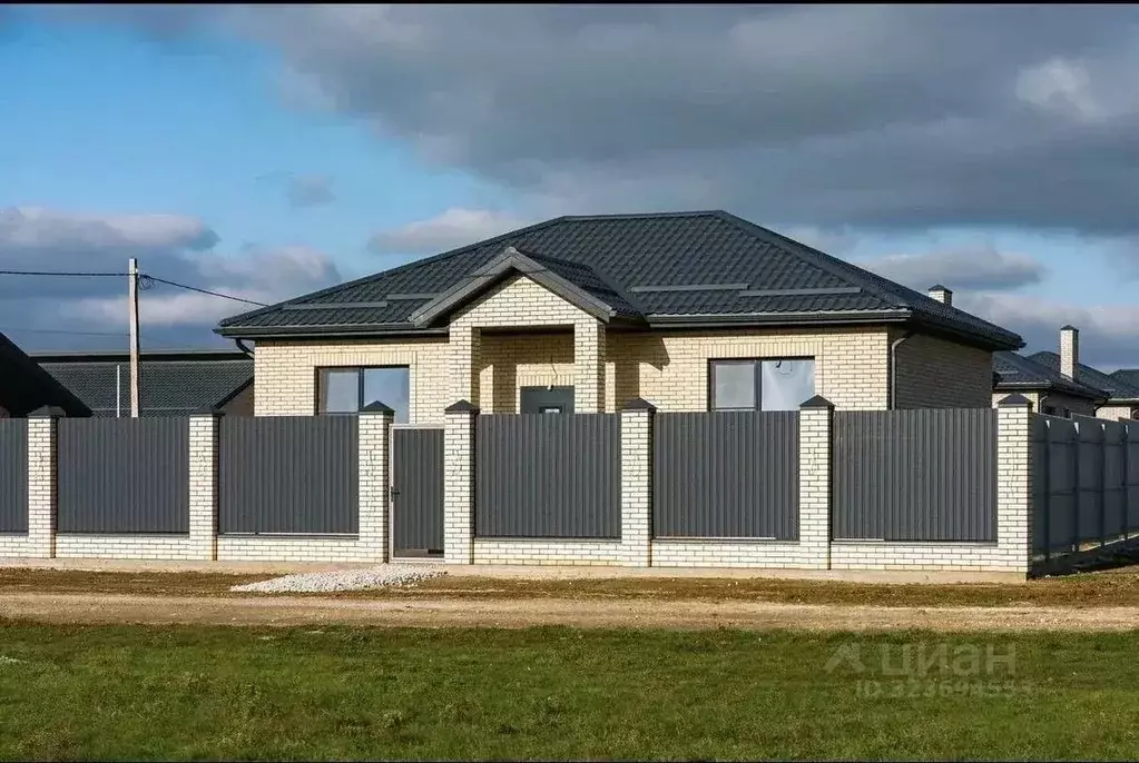 Дом в Крым, Феодосия муниципальный округ, Приморский пгт  (95 м) - Фото 1