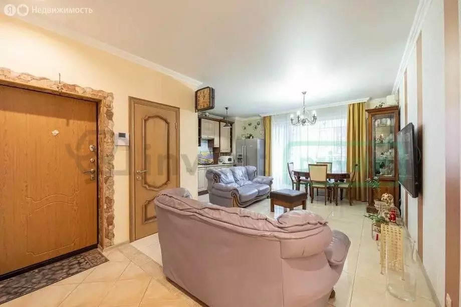 2-комнатная квартира: Калининград, улица Горького, 96 (76.4 м) - Фото 1