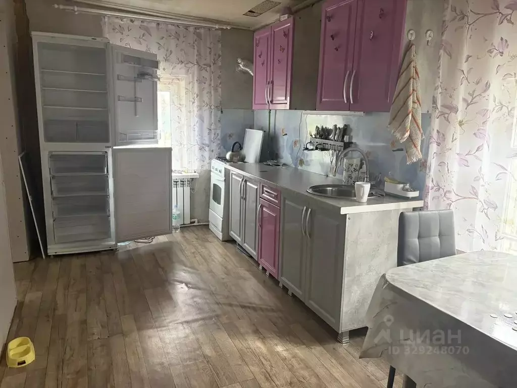 Дом в Саратовская область, Хвалынский район, Алексеевское ... - Фото 1