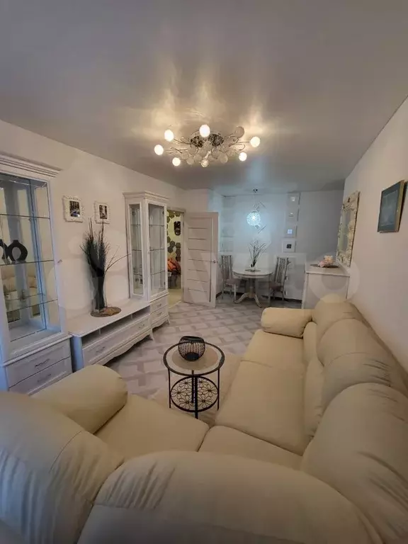 2-к. квартира, 65 м, 2/5 эт. - Фото 0