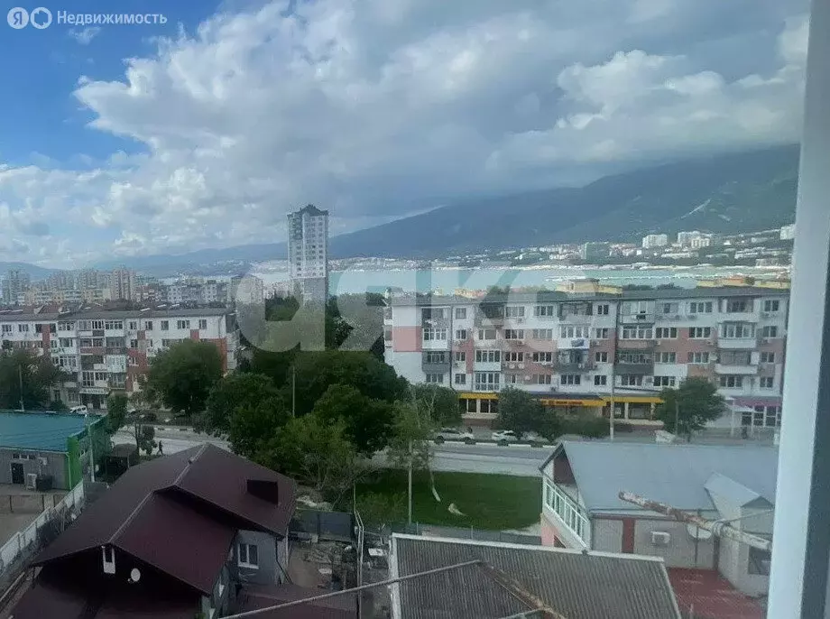 3-комнатная квартира: Геленджик, улица Леселидзе, 21А (63 м) - Фото 0